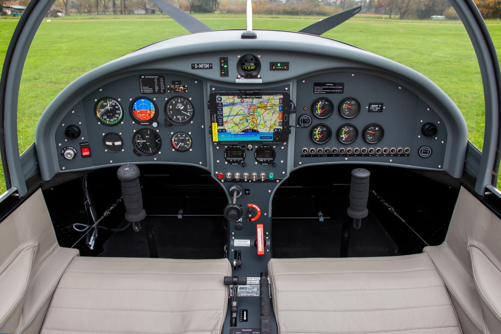 dmfsm cockpit