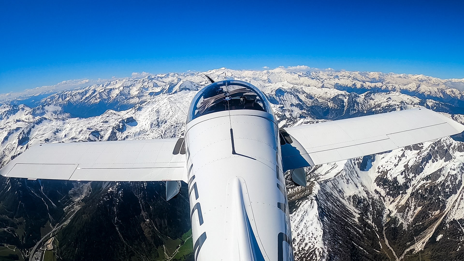 Flugstunde Alpentour, über die Alpen mit dem Ultraleichtflugzeug